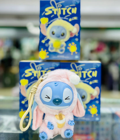 Mini Peluche Stitch Kawaii con Pijama – ¡Caja Sorpresa!
